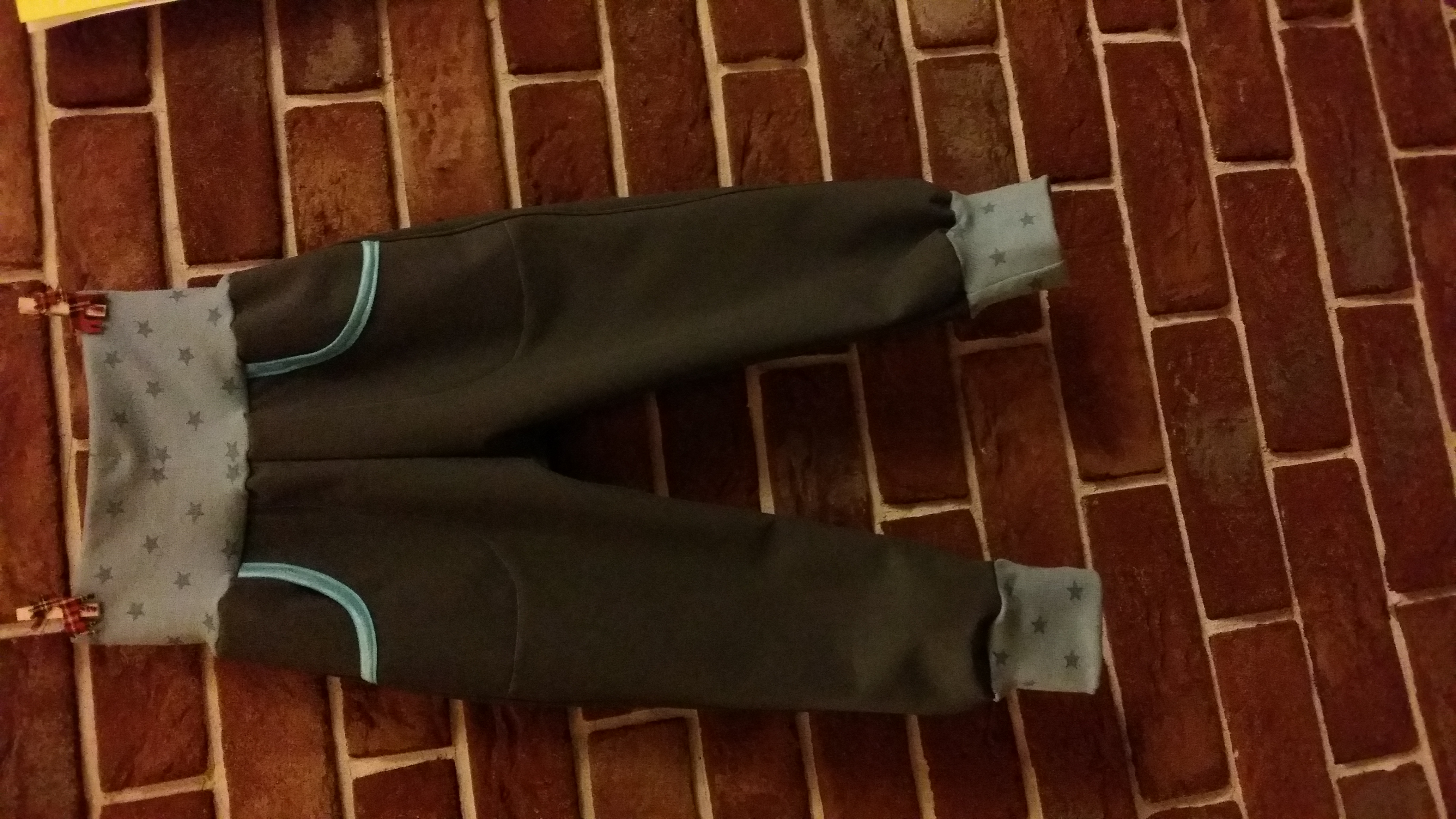 Zimní softshelové kalhoty - šedé + hvězdičkový náplet